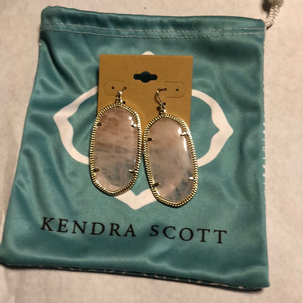 Kendra Scott Danielle Earrings rose quartz